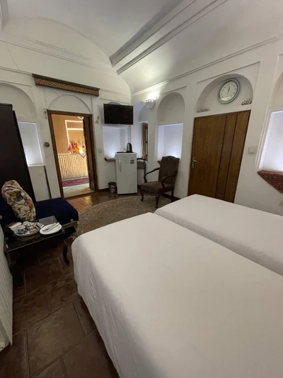 Royaye Ghadim Hotel