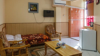 Aram Hotel