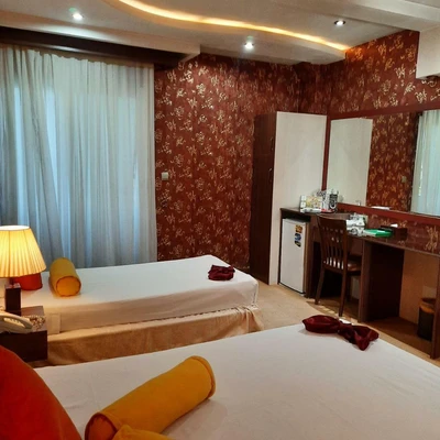 Diplomat Hotel
