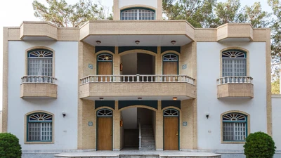 Parsian Safaiyeh Hotel