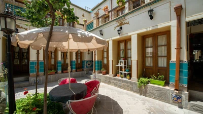 Sunrise Traditional Hotel