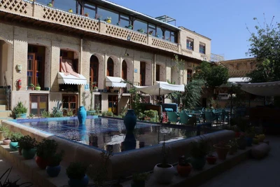 Niayesh Hotel