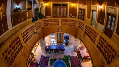 Ara Traditional Hotel
