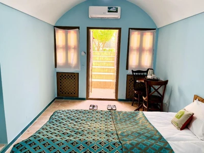 Ashkoob Traditional Hotel