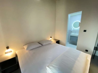 Firouzeh Heritage Hostel