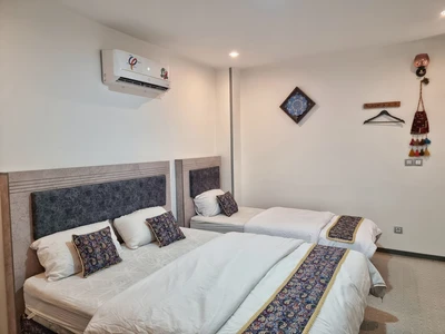 Simorgh Hotel