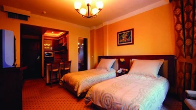 Raamtin Hotel
