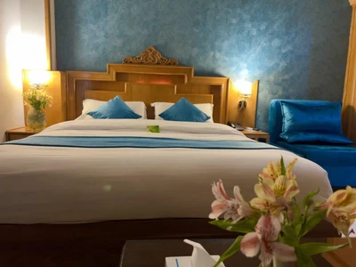 Zohreh Hotel