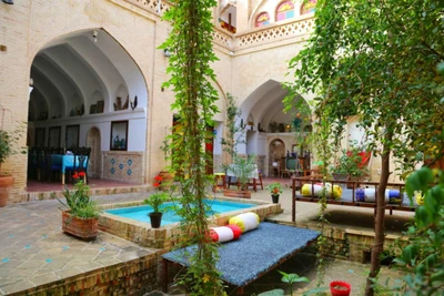Sarabi Traditional Hotel