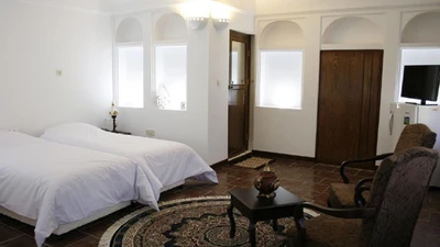 Royaye Ghadim Hotel