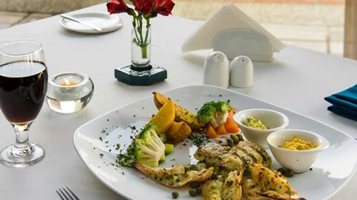 Eskan Alvand Hotel