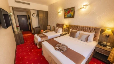 Kiana Hotel
