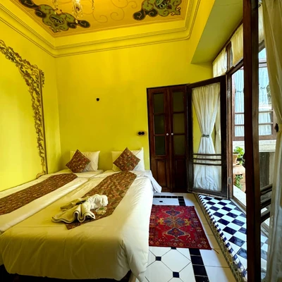 Darvash Traditional Hotel