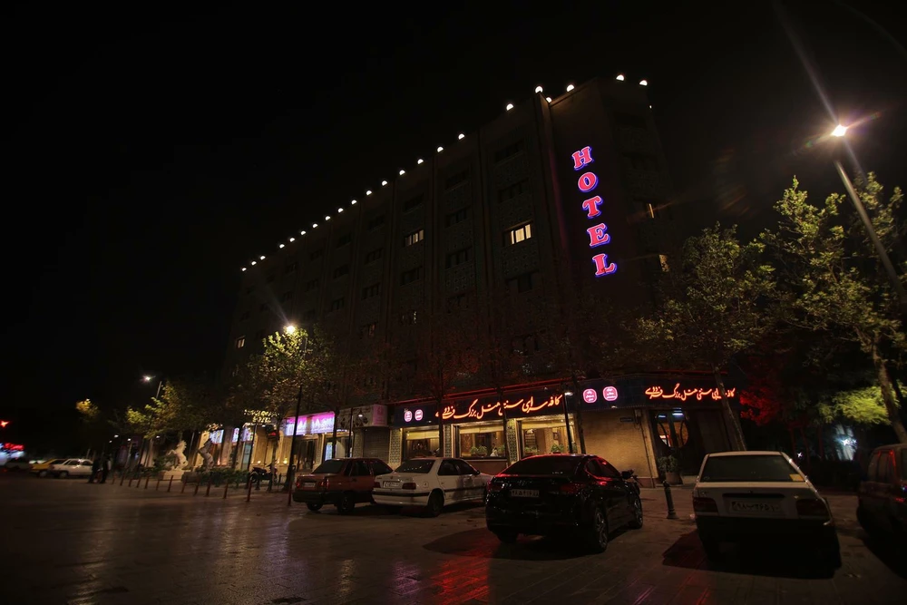 Ferdowsi Grand Hotel