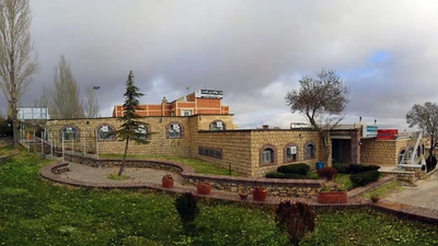 Alisadr Tourist Hotel