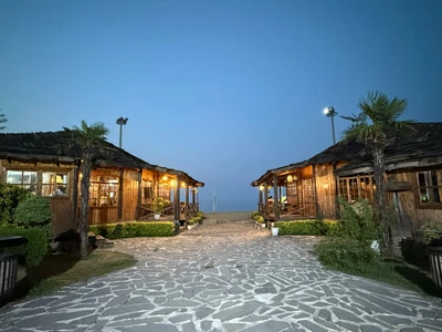 Barooj Hotel