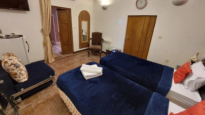 Royaye Ghadim Hotel