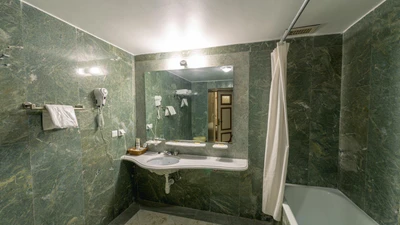 Abbasi Hotel