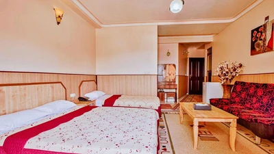 Aram Hotel