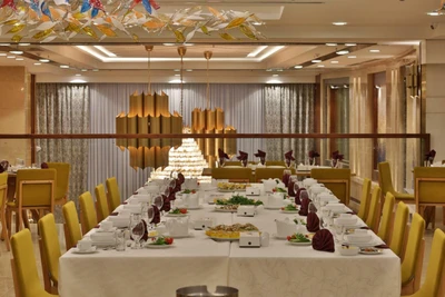 Javar Al-Molk Hotel