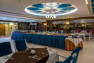 Parsian Ali-Qapu Hotel
