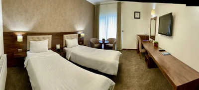 Yazd Tourist Hotel