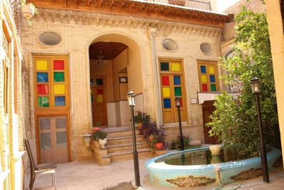 Niayesh Hotel
