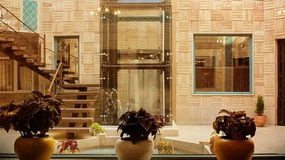 Vakil Hotel