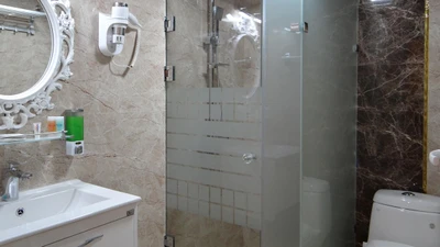 Khajoo Hotel