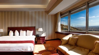 Shiraz Grand Hotel