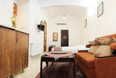 Memar House