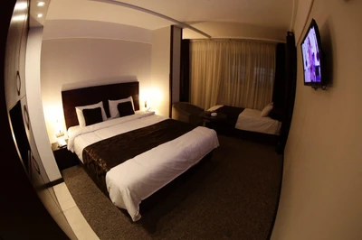 Javaher Shargh Hotel