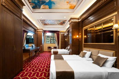 Rose Darvishi Hotel