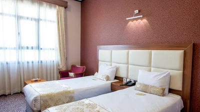 Beyn Ol-Harameyn Hotel