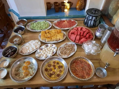Ashkoob Traditional Hotel