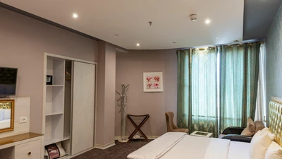 Khajoo Hotel
