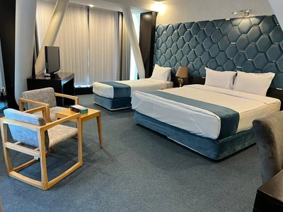 Chamran Grand Hotel