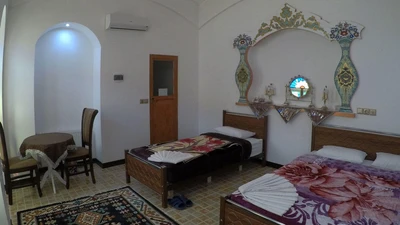 Amirza traditional hotel & hostel