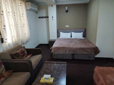Qeshm Kavan Hotel
