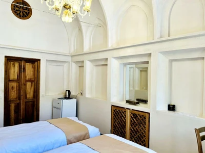 Ashkoob Traditional Hotel