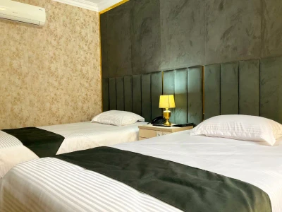 Avrin Hotel