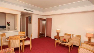 Pars Hotel