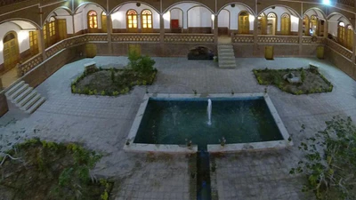 Lantern Traditional Hotel