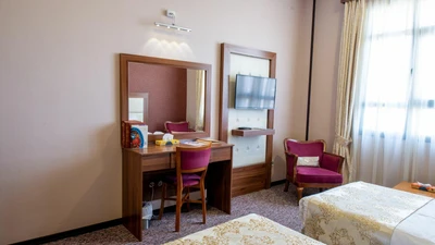 Beyn Ol-Harameyn Hotel