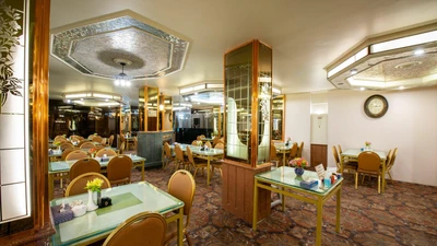Setareh Hotel