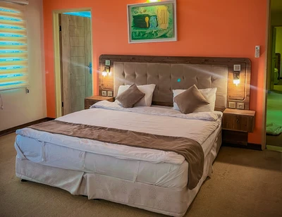 Matin Toranj Hotel