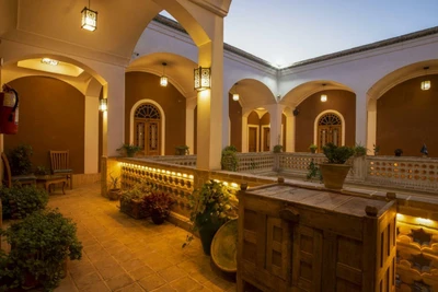 Baba Afzal Hotel