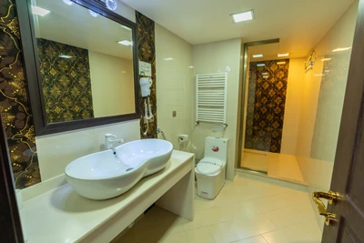 Gostaresh Hotel