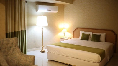 Hormoz Hotel