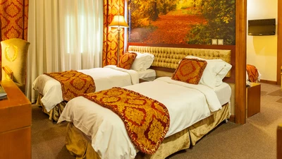 Darvishi Hotel